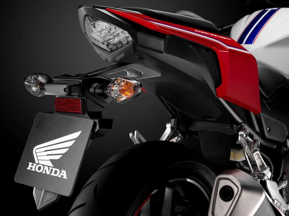 Рестайлинг мотоцикла Honda CB500F 2016