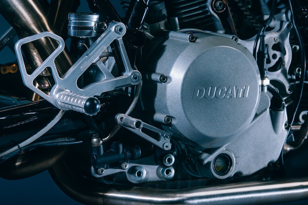 TTRNO: кафе рейсер Ducati GT1000